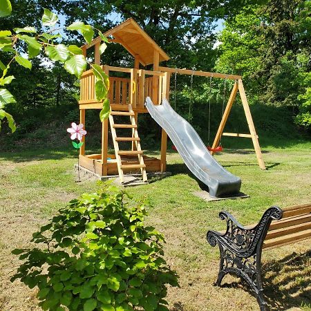 Familienfreundliche Ferienwohnung ゾルタウ エクステリア 写真
